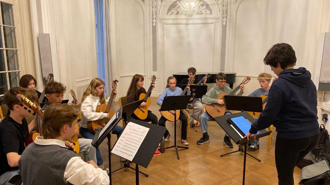 Premiere für Hamburgs neues Landesjugendgitarrenensemble